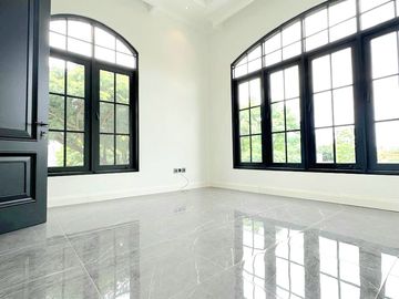 Rumah HOT SALE American Style di Kebayoran Bintaro 14167RN 8111899245