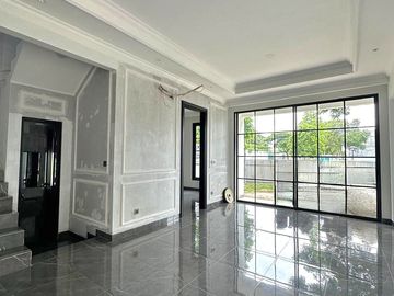 Rumah HOT SALE American Style di Kebayoran Bintaro 14167RN 8111899245