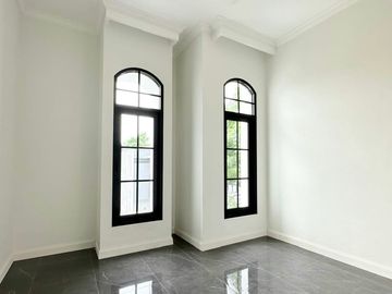Rumah HOT SALE American Style di Kebayoran Bintaro 14167RN 8111899245