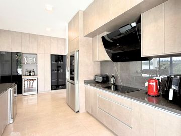 Casa de una planta en Tumbaco, en Venta