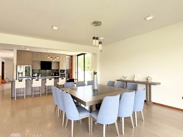 Casa de una planta en Tumbaco, en Venta