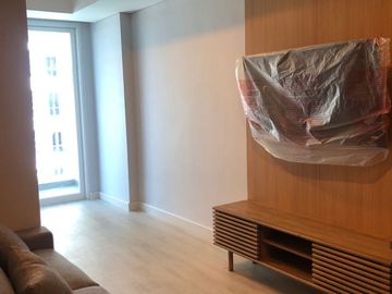 For Rent Apartment The Aspen Peak Residence Full Furnished South Jakarta