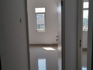 RUMAH RAYA KUTISARI INDAH SIAP HUNI ROW 3MOBIL