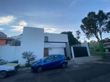 Exclusiva Residencia en Venta – Paseo de las Palomas, Atizapán de Zaragoza