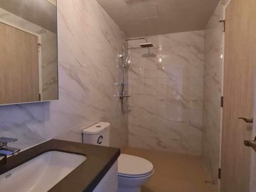 Resale 2 Bedrooms Beach Condo Unit in Mandani Bay