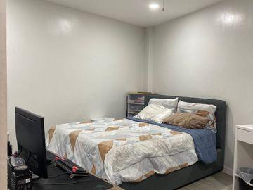House and Lot FOR SALE (BEHIND I.T. PARK)