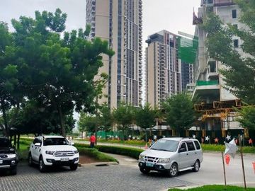 Resale Three Bedrooms Beach Condo Unit in Mandani Bay