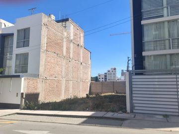 Terreno En Venta Urbanizacion Residencial La Molina - Cerro Colorado
