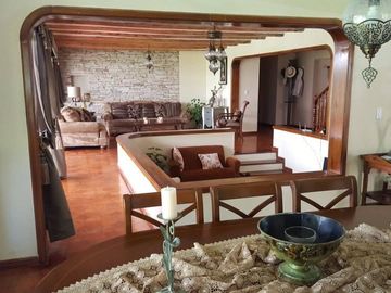 Propiedad en venta. Challuabamba Pan. Norte. amplia área verde. Fácil acceso