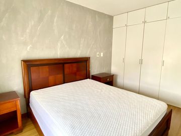 📍SE VENDE DEPARTAMENTO SEMI AMOBLADO Y REMODELADO  🎯UBICACIÓN CÉNTRICA Y TRANQUILA