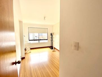 📍SE VENDE DEPARTAMENTO SEMI AMOBLADO Y REMODELADO  🎯UBICACIÓN CÉNTRICA Y TRANQUILA