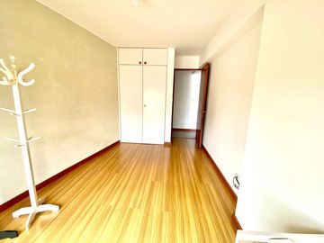 📍SE VENDE DEPARTAMENTO SEMI AMOBLADO Y REMODELADO  🎯UBICACIÓN CÉNTRICA Y TRANQUILA