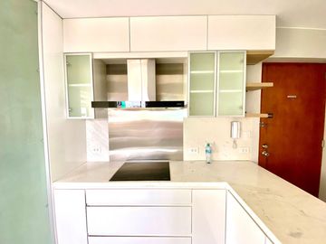 📍SE VENDE DEPARTAMENTO SEMI AMOBLADO Y REMODELADO  🎯UBICACIÓN CÉNTRICA Y TRANQUILA