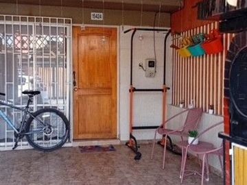 ¡Hermosa y cómoda casa en excelente estado, lista para habitar!