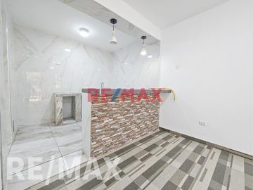 Vendo Lindo Departamento 1Er Piso En Angelica Gamarra 83.93M2