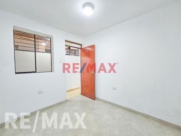 Vendo Lindo Departamento 1Er Piso En Angelica Gamarra 83.93M2
