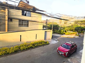 OSASIÓN EDIFICIO DE 5 PISOS,VISTA PARQUE, 7 DPTOS+COCHERA 6 VEHÍCULOS, COMAS!!!