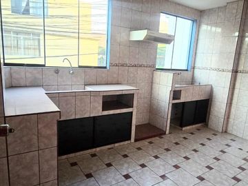 OSASIÓN EDIFICIO DE 5 PISOS,VISTA PARQUE, 7 DPTOS+COCHERA 6 VEHÍCULOS, COMAS!!!