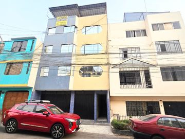 OSASIÓN EDIFICIO DE 5 PISOS,VISTA PARQUE, 7 DPTOS+COCHERA 6 VEHÍCULOS, COMAS!!!