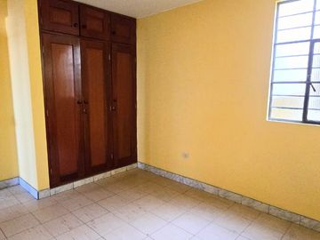 OSASIÓN EDIFICIO DE 5 PISOS,VISTA PARQUE, 7 DPTOS+COCHERA 6 VEHÍCULOS, COMAS!!!