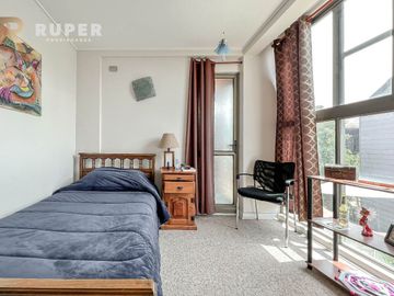 CASA AISLADA DE 2 PISOS EN VENTA, QUILPUÉ