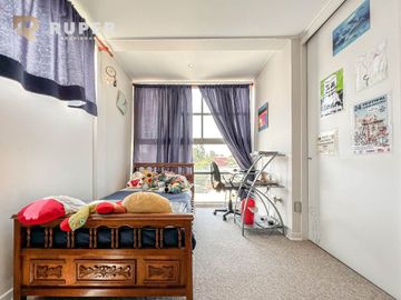 CASA AISLADA DE 2 PISOS EN VENTA, QUILPUÉ