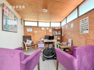 CASA AISLADA DE 2 PISOS EN VENTA, QUILPUÉ