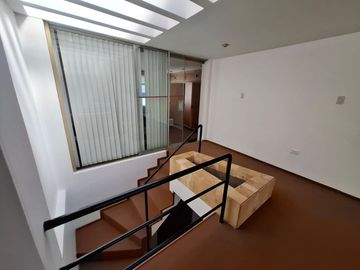 Alquilo Linda Casita De 3 Pisos En Quinta Privada - Yanahuara