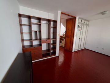 Alquilo Linda Casita De 3 Pisos En Quinta Privada - Yanahuara