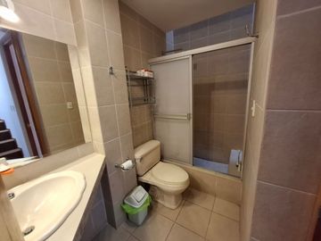 Alquilo Linda Casita De 3 Pisos En Quinta Privada - Yanahuara