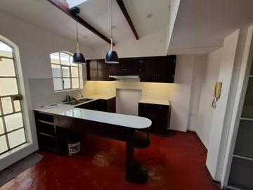 Alquilo Linda Casita De 3 Pisos En Quinta Privada - Yanahuara