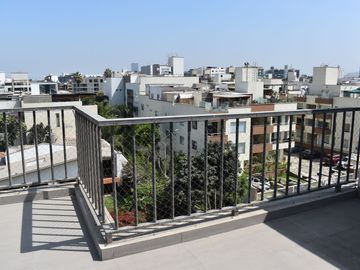 Venta DUPLEX en San Borja limite con Surco