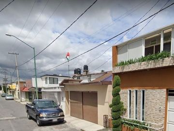 VENTA DE CASA A PRECIO DE REMATE EN Guadalupe y Club Jardín, 50010 Toluca de Lerdo, Méx.