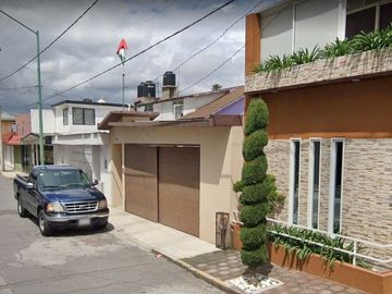 VENTA DE CASA A PRECIO DE REMATE EN Guadalupe y Club Jardín, 50010 Toluca de Lerdo, Méx.