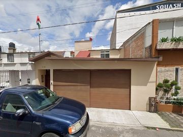 VENTA DE CASA A PRECIO DE REMATE EN Guadalupe y Club Jardín, 50010 Toluca de Lerdo, Méx.
