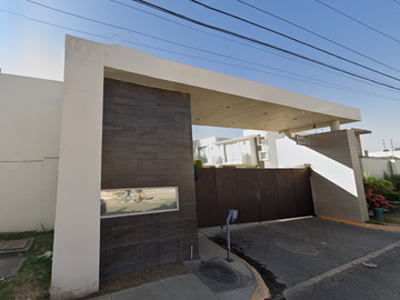 CASA DE RECUPERACIÓN BANCARIA EN CALLE DUBAI, COL. SAN FRANISCO OCOTLAN, PUEBLA. ¡NO SE ACEPTAN CRÉDITOS!