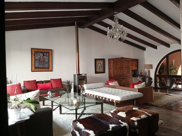 Hermosa Casa 1250 m², Piscina Jardin - Zona Batallones, Surco