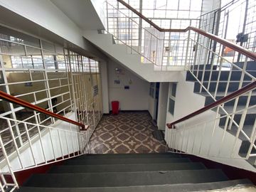 GRAN OPORTUNIDAD COMERCIAL EN ESQUINA, IDEAL PARA MULTIPLES USOS