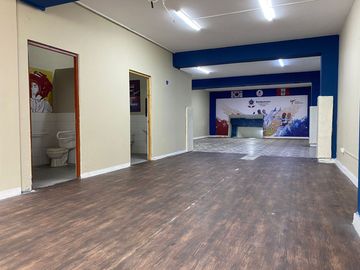 GRAN OPORTUNIDAD COMERCIAL EN ESQUINA, IDEAL PARA MULTIPLES USOS