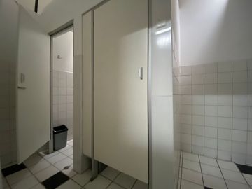 GRAN OPORTUNIDAD COMERCIAL EN ESQUINA, IDEAL PARA MULTIPLES USOS