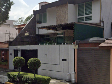 CASA EN EXCELENTES CONDICIONES / TAXQ