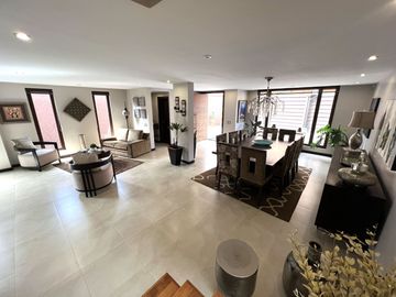 Vendo Casa 4 dormtiorios - Sector Cazhapata (Puertas del Sol), a pocas cuadras del Plaza Soleil