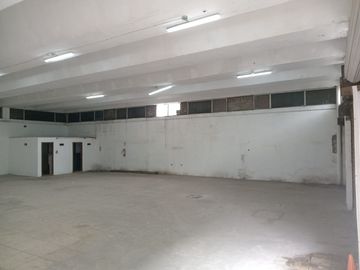 Venta local comercial, sector Centenario – Guayaquil