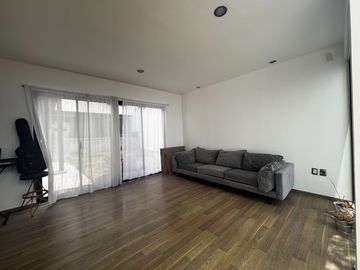 Casa en Venta en Club de Golf La Loma con alberca