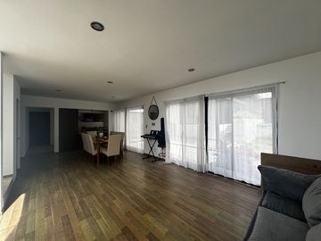 Casa en Venta en Club de Golf La Loma con alberca