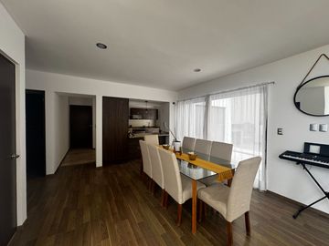 Casa en Venta en Club de Golf La Loma con alberca