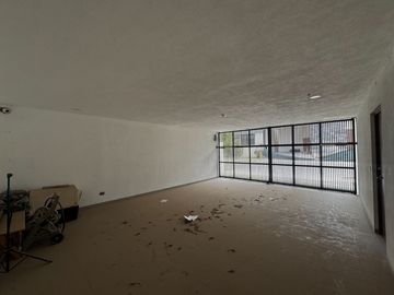 Casa en Venta en Club de Golf La Loma con alberca