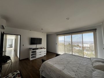 Casa en Venta en Club de Golf La Loma con alberca