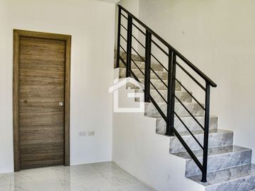 Casa en Venta en Urbanización Miracielo, Machala – Modelo Adry