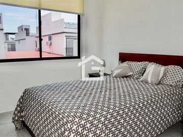 Casa en Venta en Urbanización Miracielo, Machala – Modelo Adry
